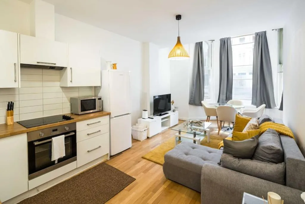 Image 3 of Superb Flat in South Kensington