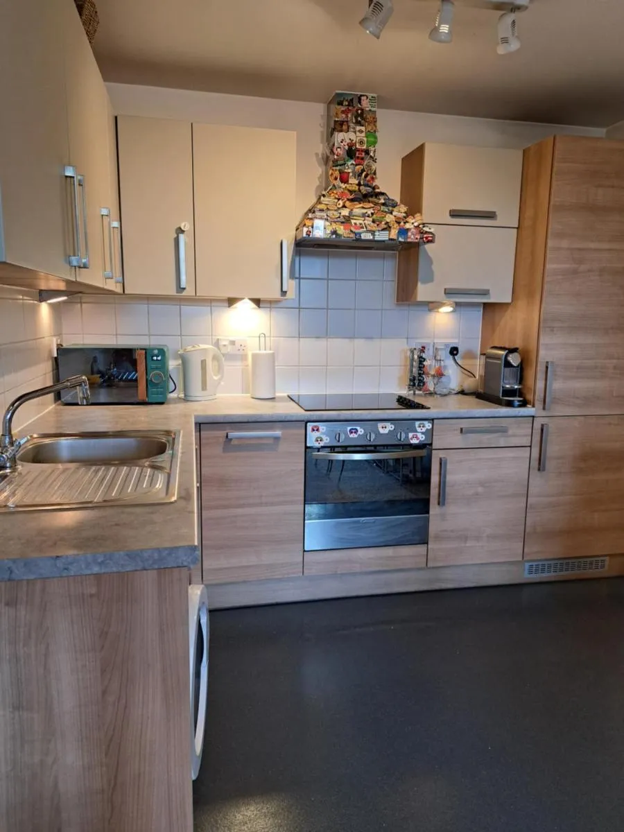 Image 3 of Superb Spacious 1bedroom Zone 1 London Apartment
