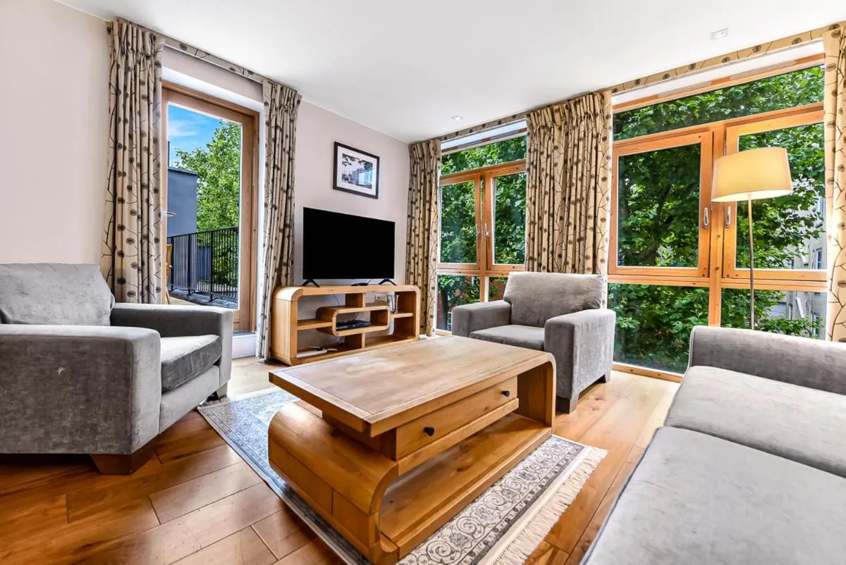 Image 3 of Tavistock Place Apartments