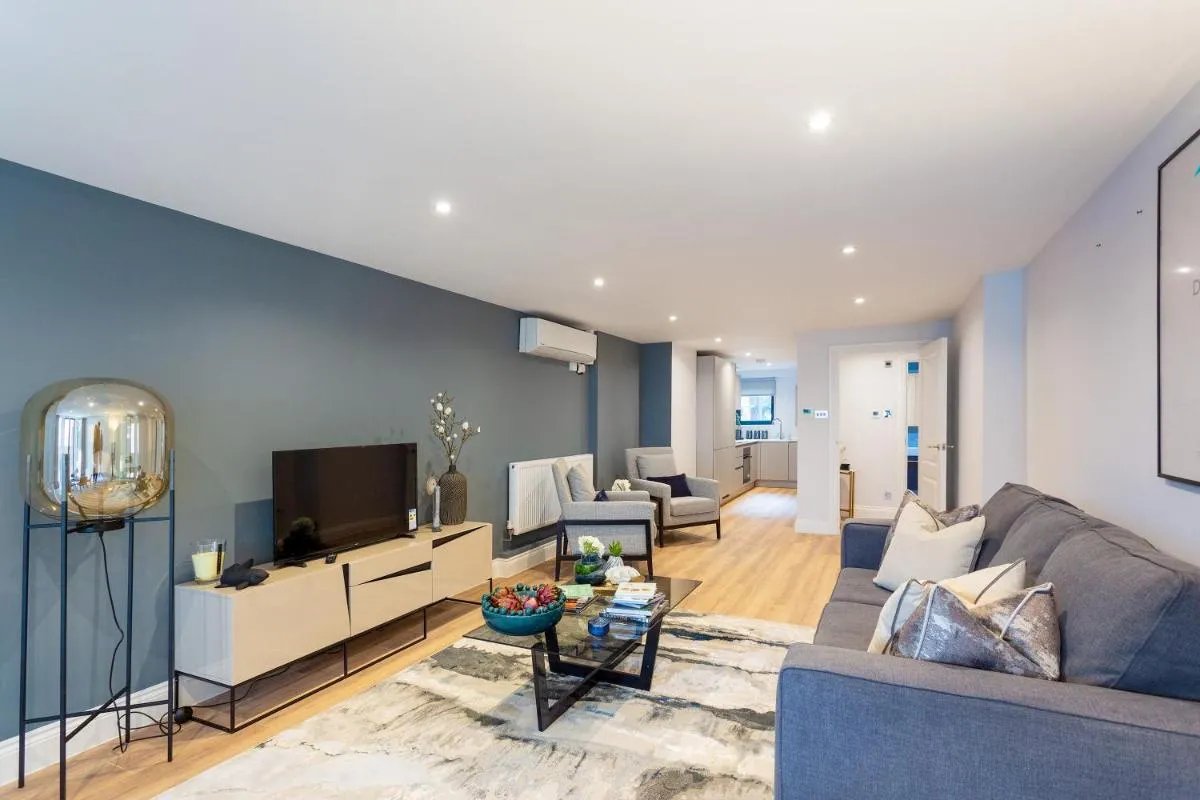 Image 6 of The Carlyle – Stunning Serviced Apartments