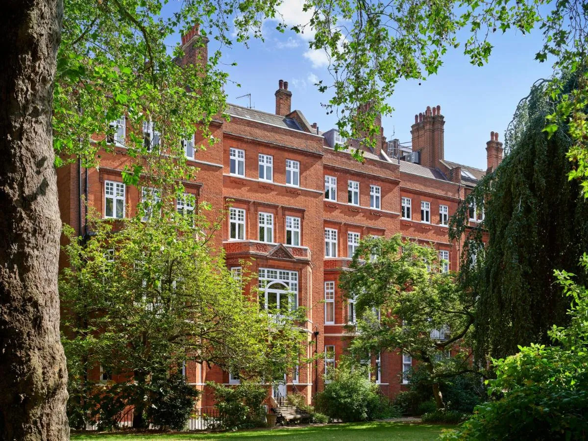 Image 4 of The Chelsea Townhouse