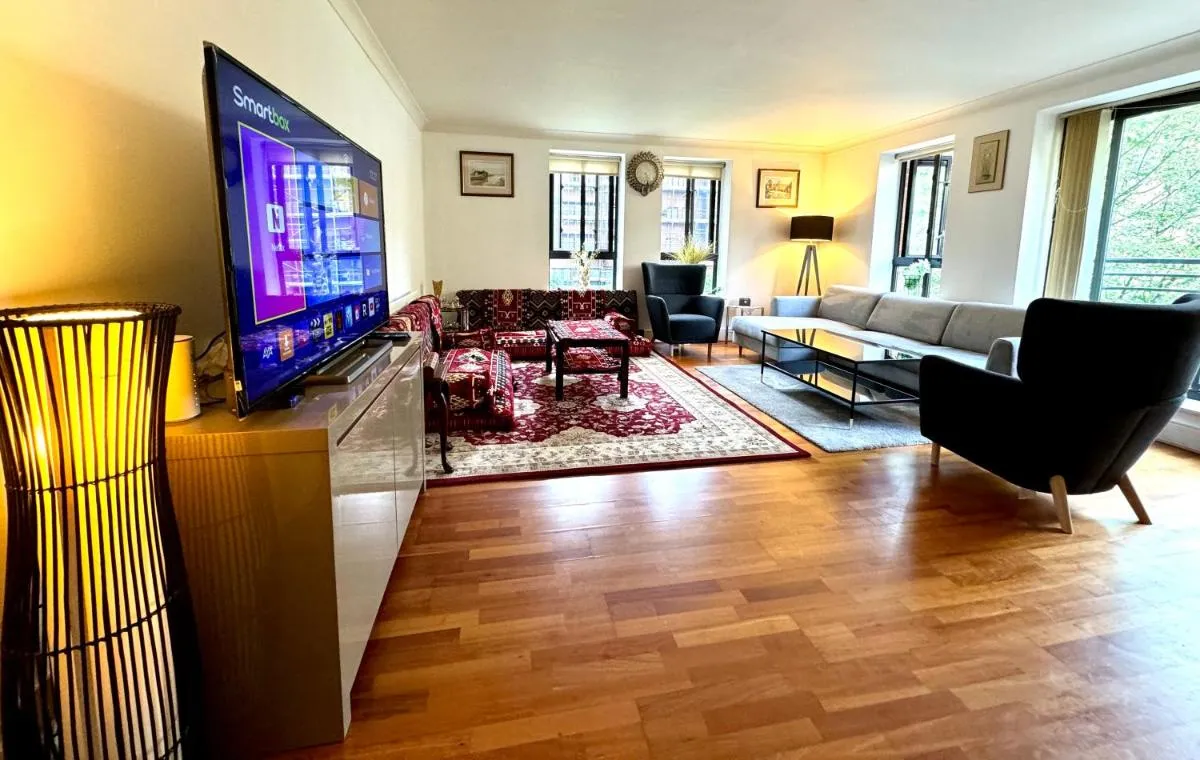 Image 5 of The Counselors – 2 Bedroom Apartment Central London by Wild