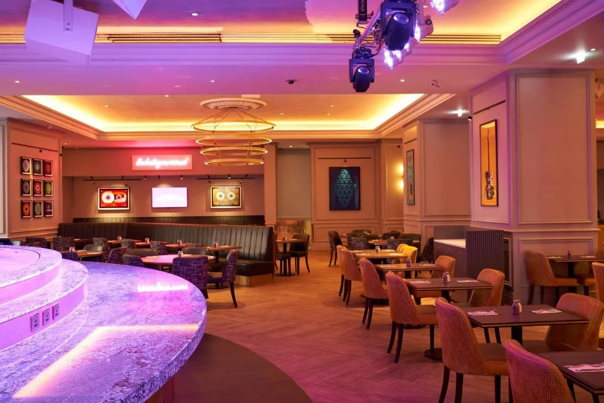 Image 2 of The Cumberland, London