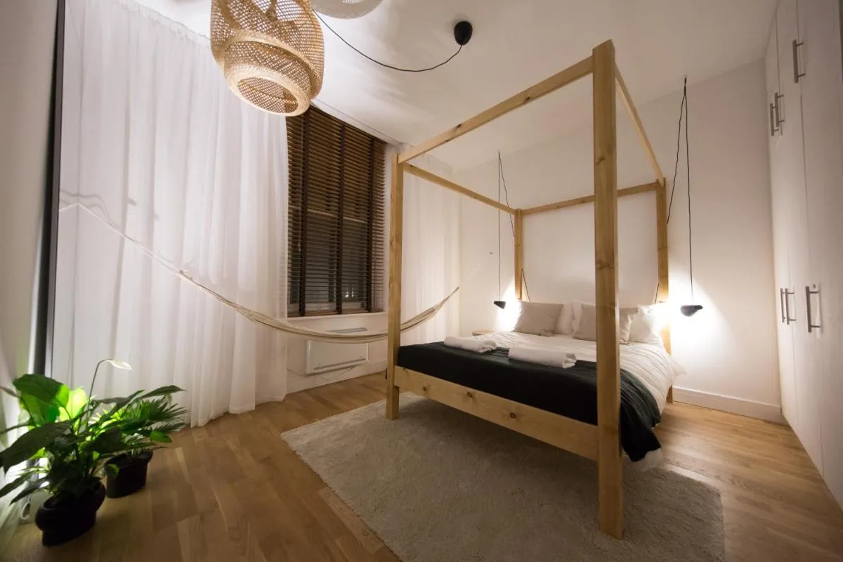 Image 1 of The Hammock Lodge, Holborn, by the Design Traveller