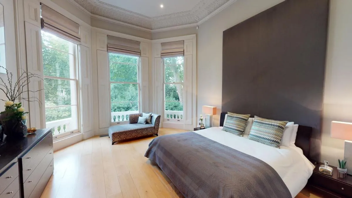 Image 4 of The Harrington – Gloucester Road – 4 Cornwall Gardens
