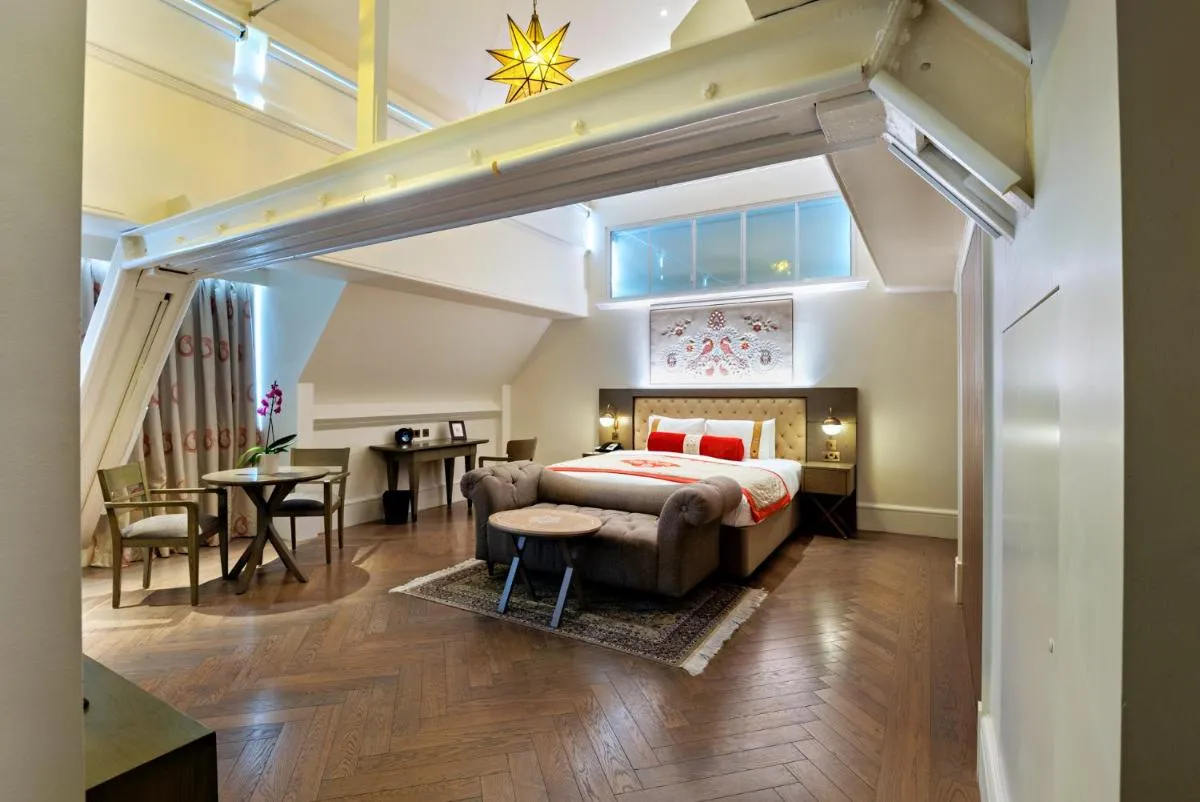 Image 6 of The LaLit London