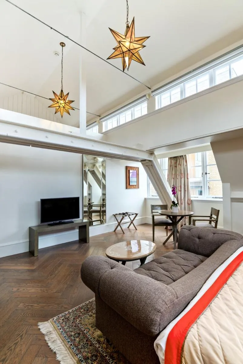Image 4 of The LaLit London