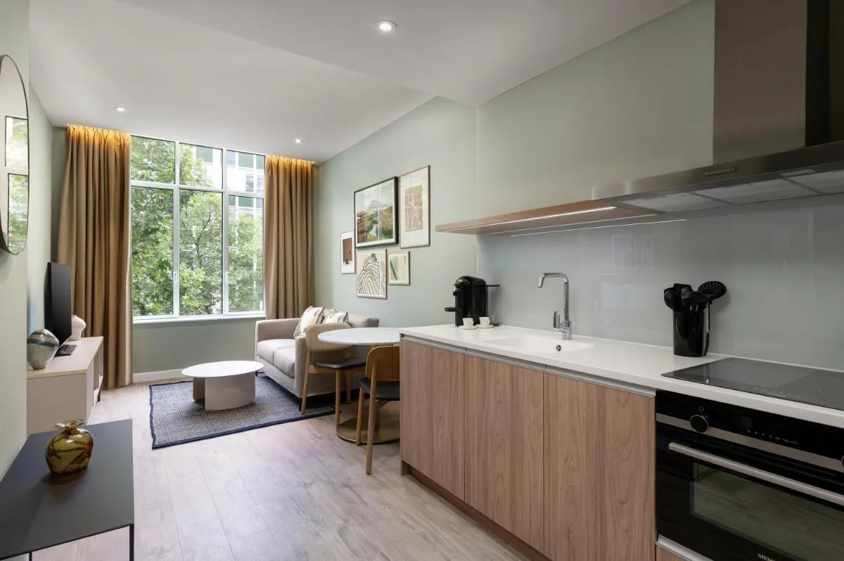 Image 3 of The Lincoln Suites