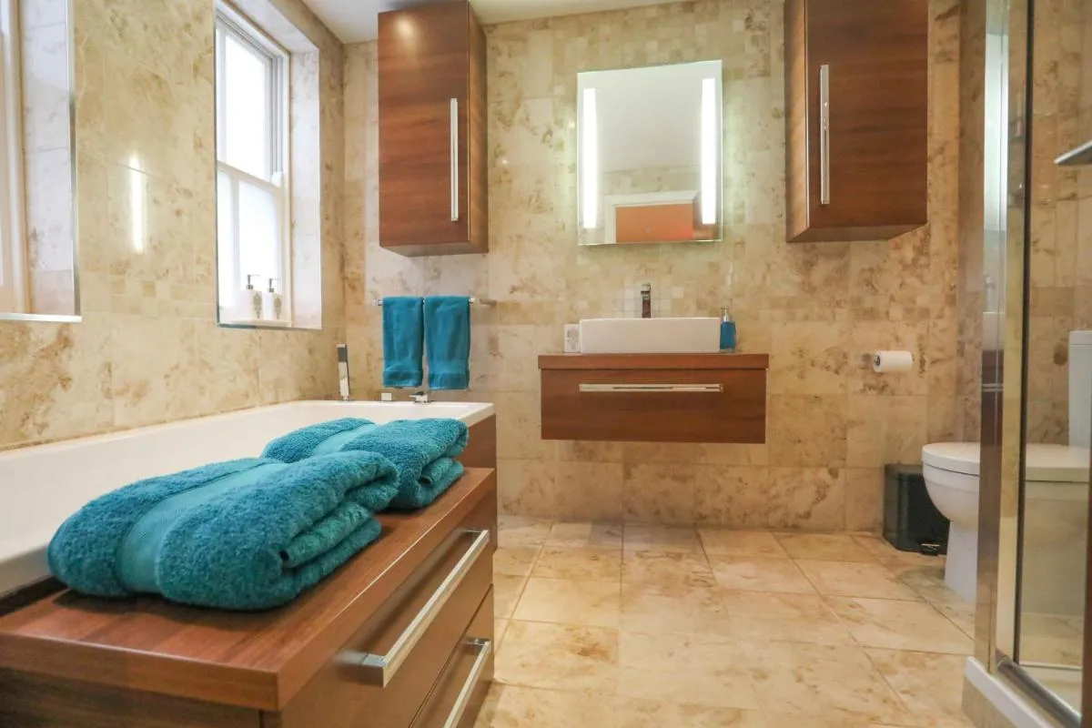 Image 2 of The London Nest: 2BR City Haven