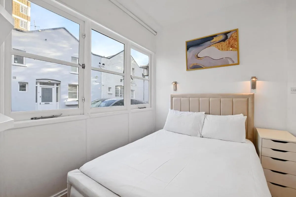 Image 1 of The Mews Apartment In Kensington