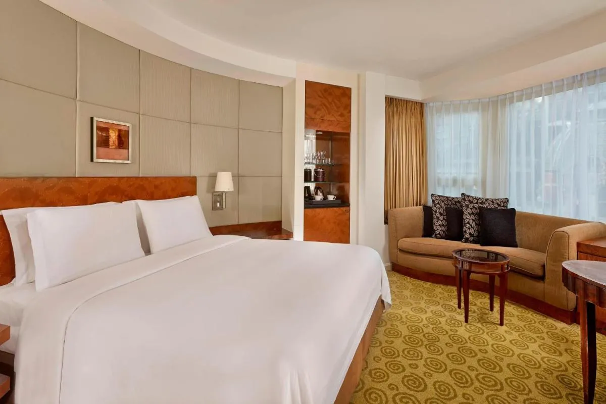 Image 6 of The Park Tower Knightsbridge, a Luxury Collection Hotel, London