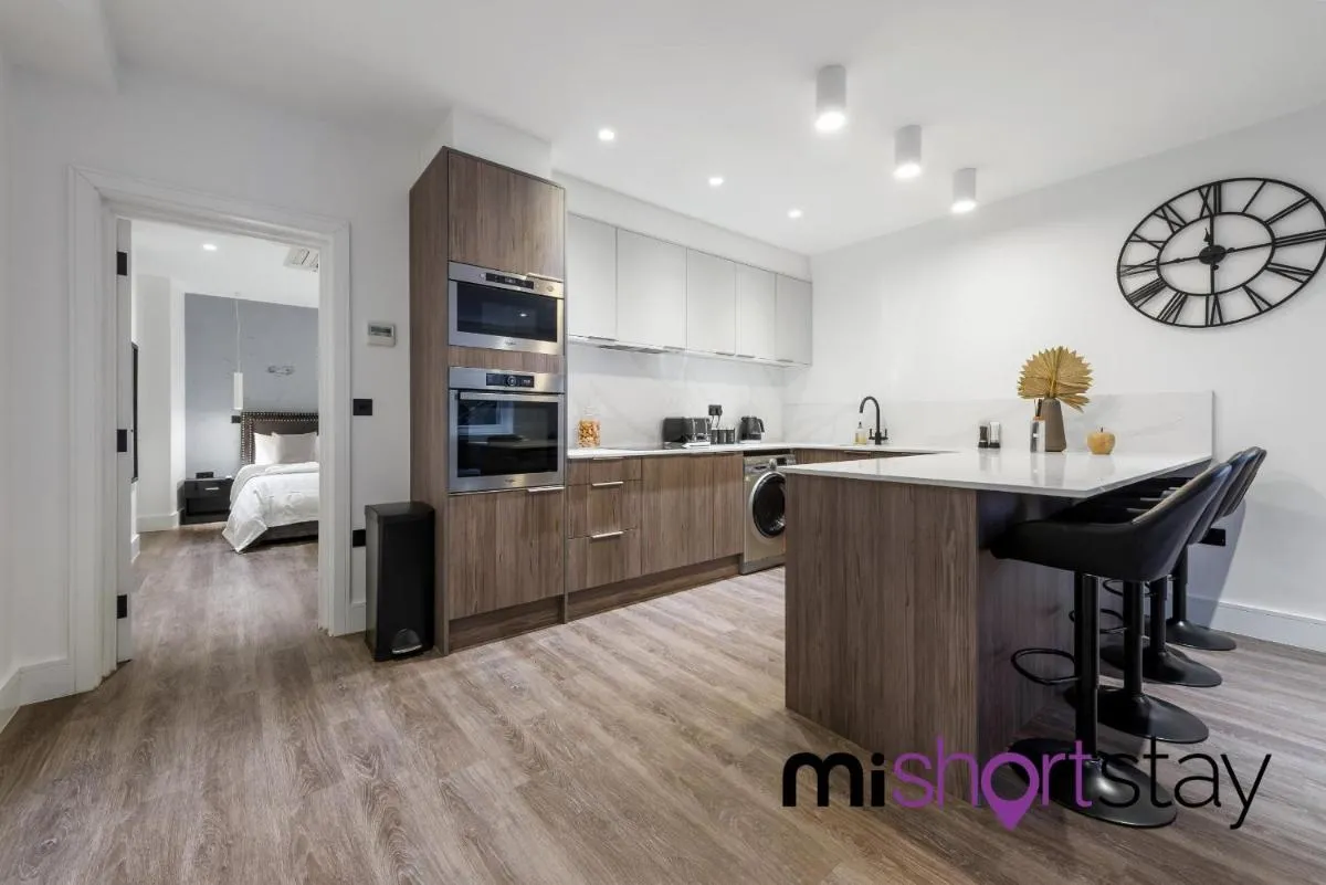 Image 2 of The Residence Fitzrovia – Private One Bedroom Apartment With Own Entrance