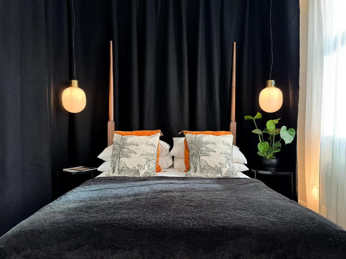 Image 1 of The Tenter Ground, by the Design Traveller