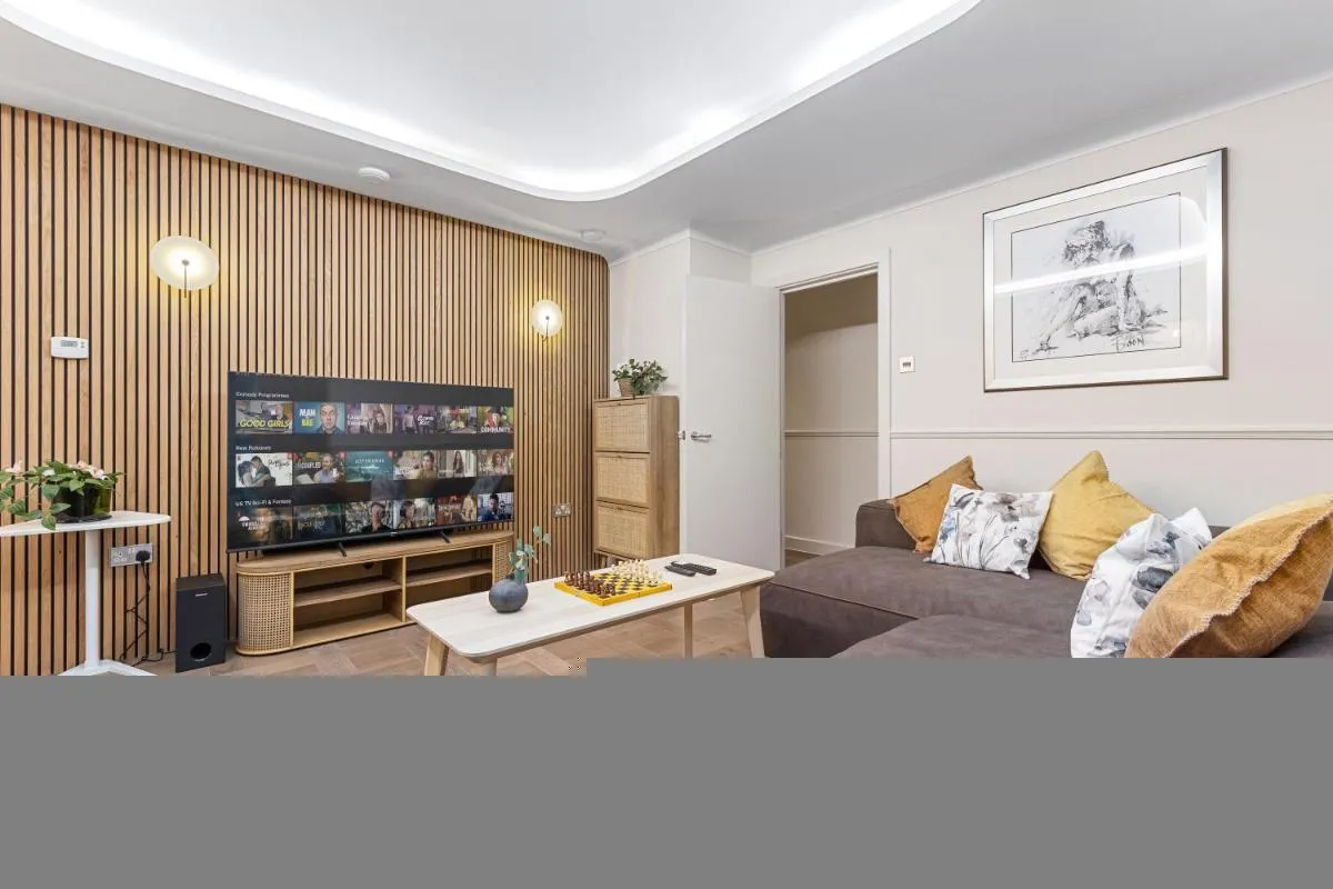 Image 4 of Tranquil 2 bedroom Apartment Close to St. Paul’s Cathedral