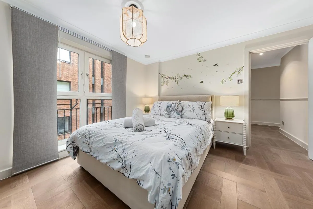 Image 6 of Tranquil 2 bedroom Apartment Close to St. Paul’s Cathedral