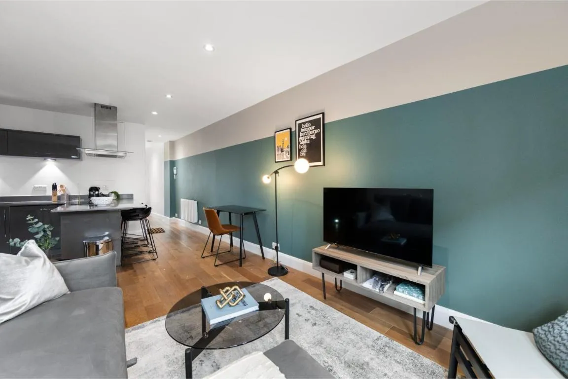 Image of Travelers’ Pad -Splendid Central Location!
