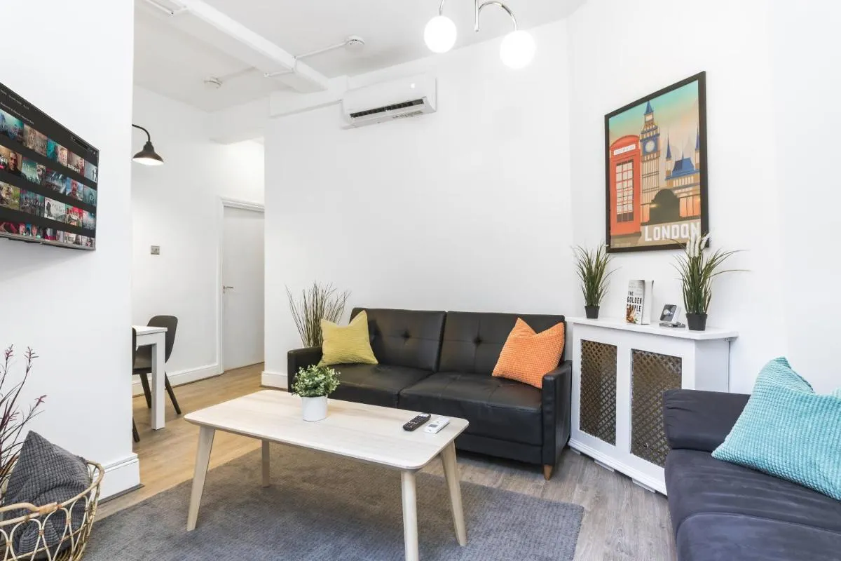 Image 4 of Two Bedroom Apartment in Central London with Large Terrace