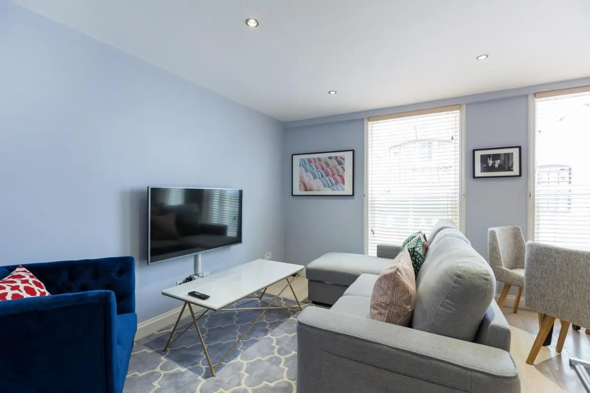 Image 1 of Urban Chic Covent Garden Retreat