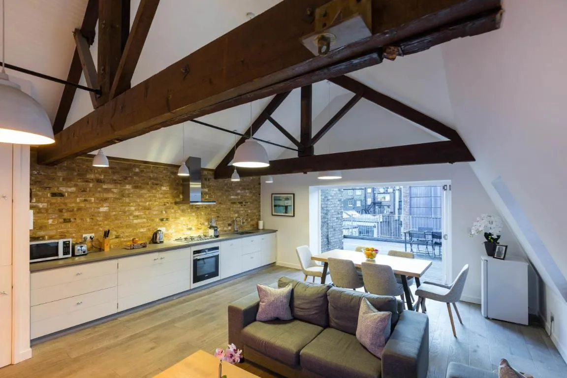Image of Urban Chic – Rathbone