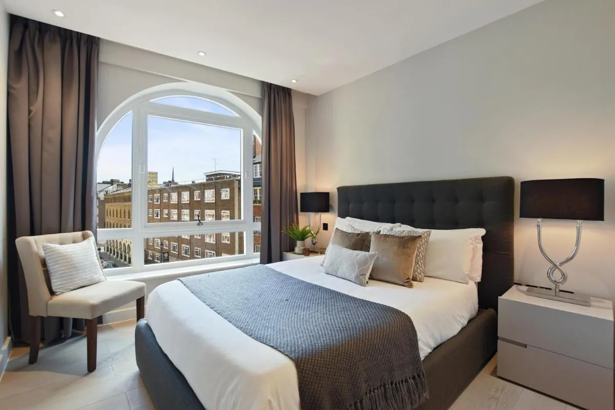 Image 1 of Vauxhall Bridge Road by Q Apartments