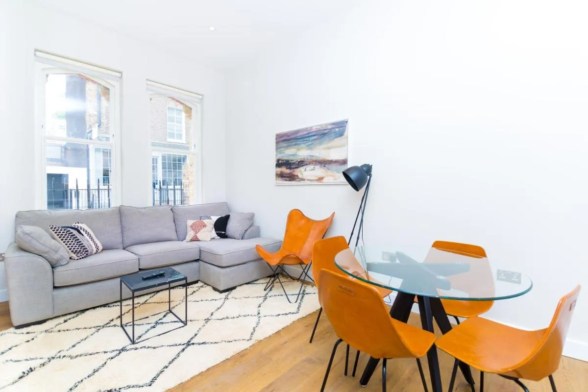 Image 4 of Whitfield Street Apartments