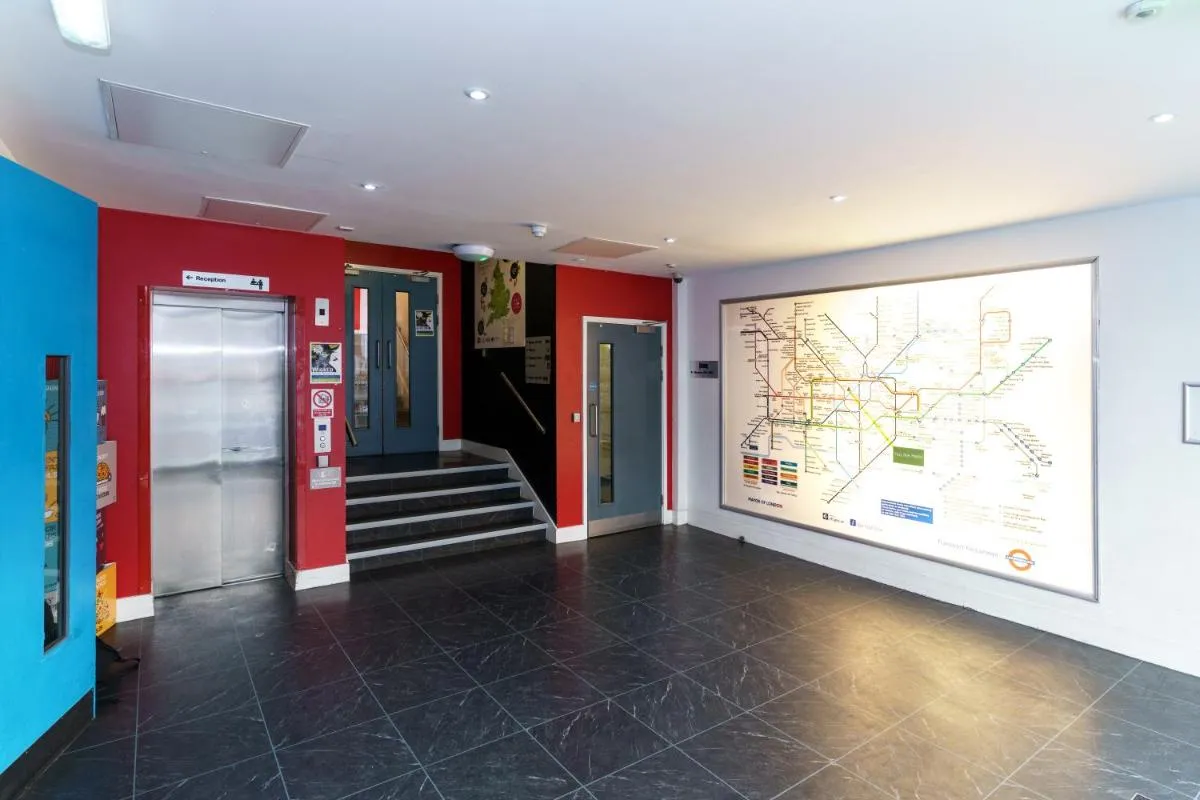 Image 4 of YHA London Central