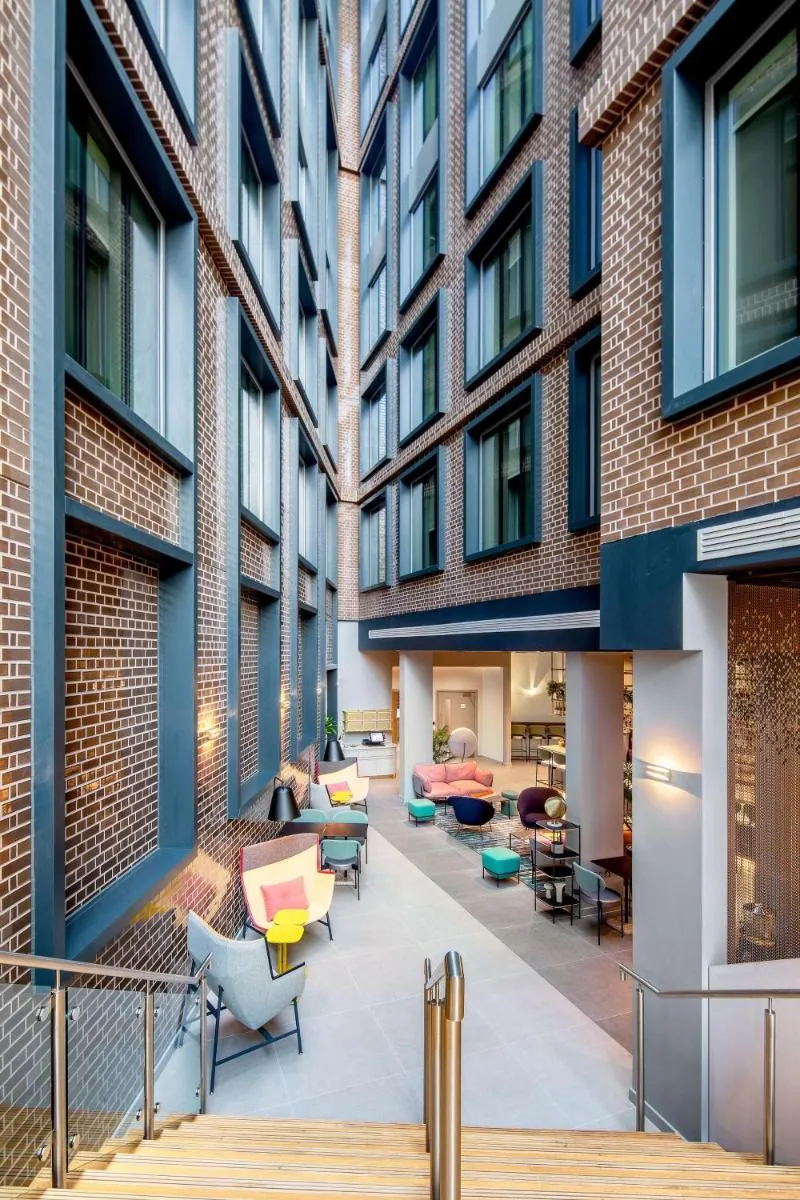 Image 4 of YOTEL London City
