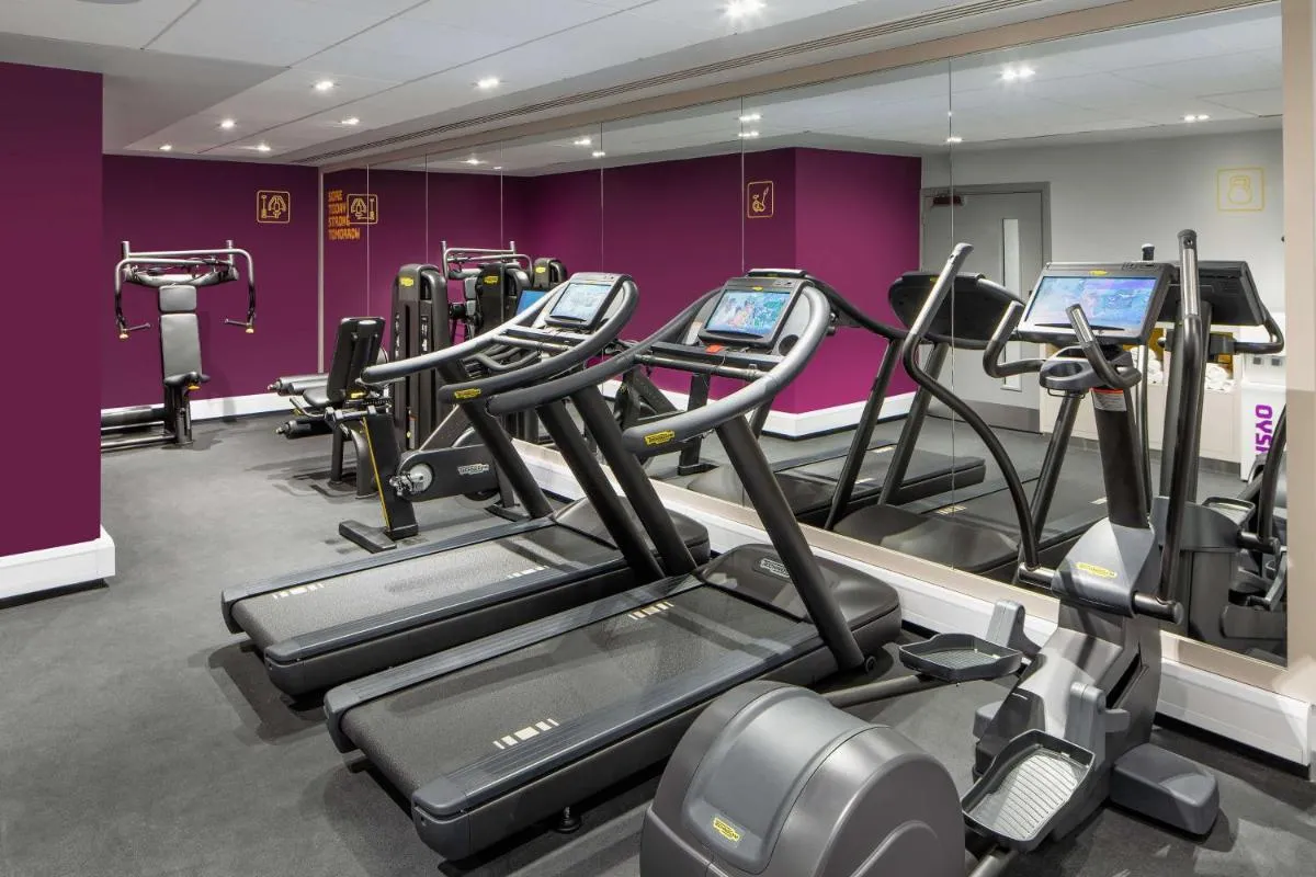 Image 3 of YOTEL London City