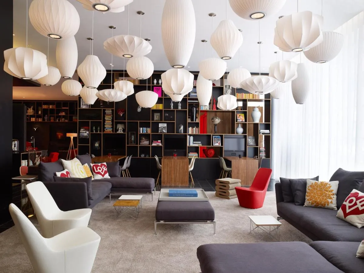 Image 2 of citizenM Southwark Bankside