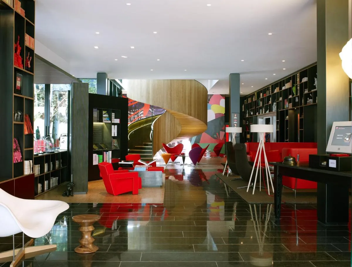Image 6 of citizenM Southwark Bankside
