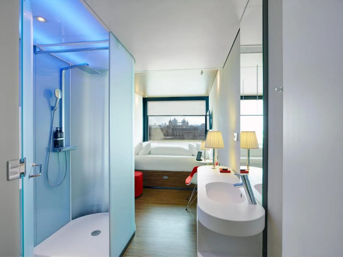 Image 1 of citizenM Tower of London